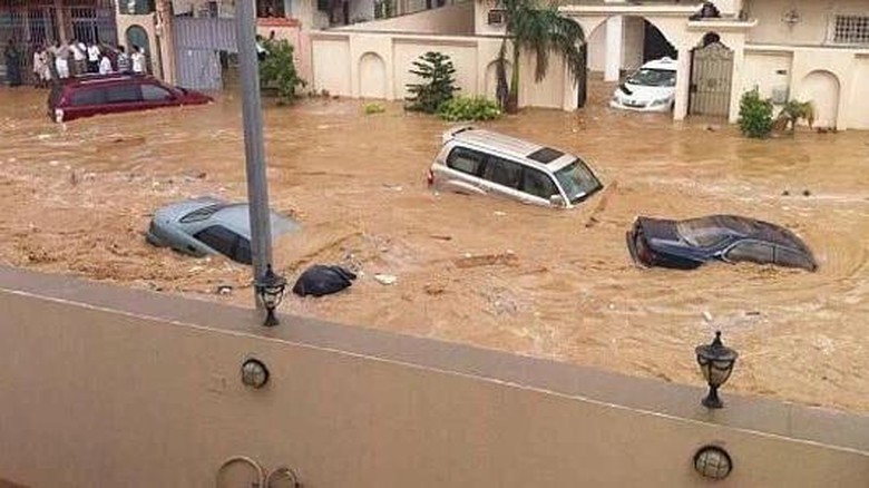 Korban Tewas Banjir Jeddah Bertambah Jadi 8 Orang