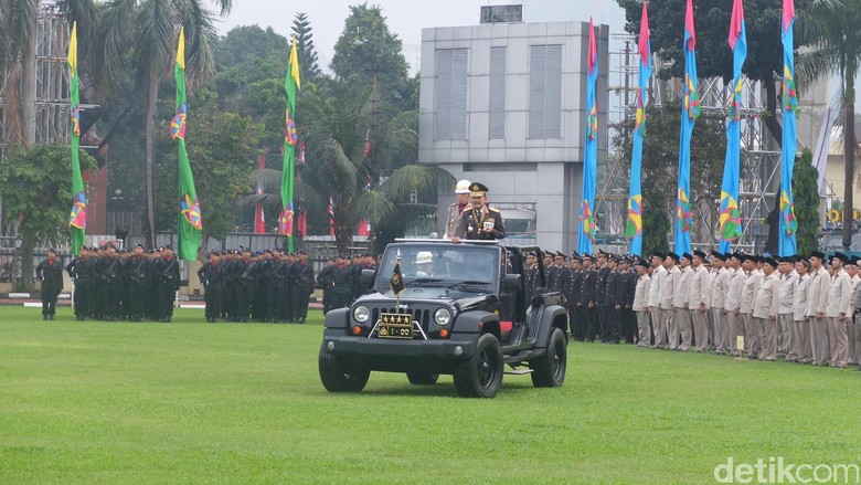 Ucapan Perpisahan Kapolri Jenderal Badrodin di Upacara HUT Bhayangkara ke-70 Ucapan Perpisahan Kapolri Jenderal Badrodin di Upacara HUT Bhayangkara ke-70