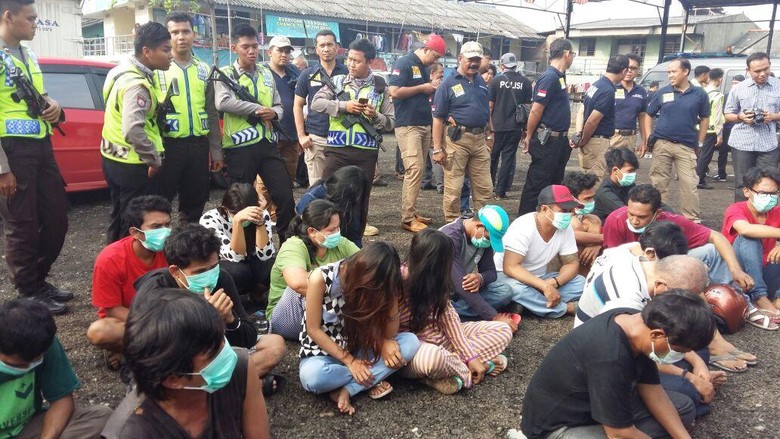 Polisi Razia Kampung Bahari: 19 Orang Positif Narkoba, 23 Paket Sabu Disita