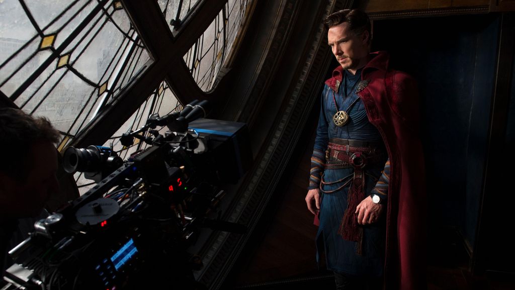 Perankan Doctor Strange, Benedict Cumberbatch Dibuatkan 20 Kostum Perankan Doctor Strange, Benedict Cumberbatch Dibuatkan 20 Kostum