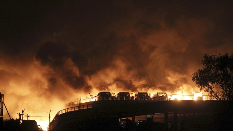 Ledakan Besar di Tianjin Cina, 13 Orang Tewas
