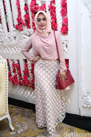 Keluar Dari Rutan Eddies Adelia Fokus Cari Uang Keluar Dari Rutan Eddies Adelia Fokus Cari Uang