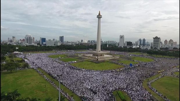  Penampakan Lautan Massa 2 Desember Putihkan Lapangan Monas 