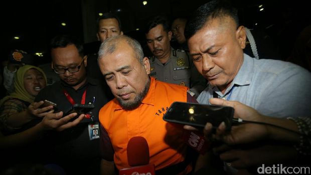 Patrialis Akbar resmi ditahan KPK.
