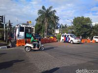 Penutupan Jalan dan Sidang Ahok ke-14 yang Tetap Didatangi Massa