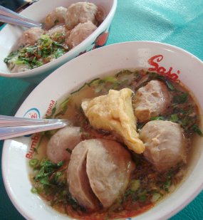 Bakso Urat Pak Mih Bikin Ketagihan!! Bakso Urat Pak Mih Bikin Ketagihan!!
