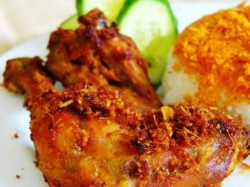 Kres..kres, Renyah Ayam Goreng Balphuss Kres..kres, Renyah Ayam Goreng Balphuss