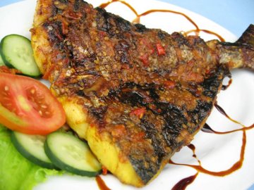 Kakak Tude yang Bernama Oci Kakak Tude yang Bernama Oci