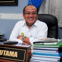 Dr Bambang Purwoatmodjo, Dokter Ningrat yang Peduli Kaki Lima Dr Bambang Purwoatmodjo, Dokter Ningrat yang Peduli Kaki Lima