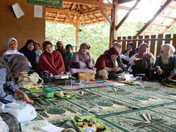 Halal Corner, Wadah Sosialisasi Halal Para Ibu Halal Corner, Wadah Sosialisasi Halal Para Ibu