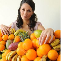 Si Perempuan Fruitarian yang Hanya Makan Buah Setiap Hari Si Perempuan Fruitarian yang Hanya Makan Buah Setiap Hari