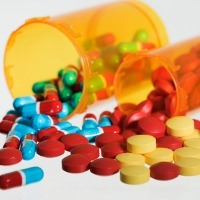 Obat-obatan yang Punya Efek Samping Paling Gila Obat-obatan yang Punya Efek Samping Paling Gila