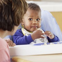 Anak Selalu Muntah Setiap Kali Makan Anak Selalu Muntah Setiap Kali Makan
