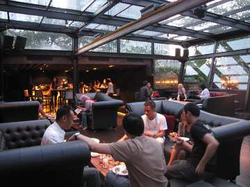FABLE Lounge & Dining, Tempat Hangout Baru di Pusat Jakarta FABLE Lounge & Dining, Tempat Hangout Baru di Pusat Jakarta