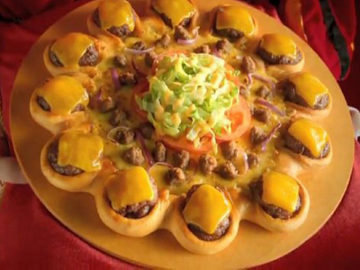 Pizza Hut Timur Tengah Kini Punya Menu Cheeseburger Pizza! Pizza Hut Timur Tengah Kini Punya Menu Cheeseburger Pizza!
