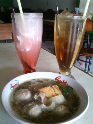 Mampir Makan Bakso Wonogiri di Jakarta Mampir Makan Bakso Wonogiri di Jakarta
