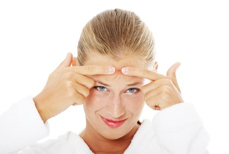 Cara Mudah Cegah Jerawat Jelang Menstruasi Cara Mudah Cegah Jerawat Jelang Menstruasi