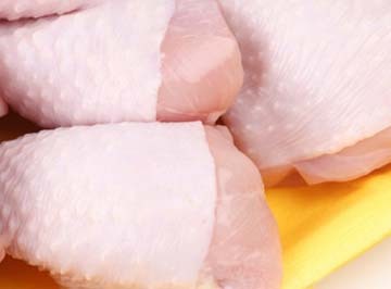 Memangkas Lemak Ayam Memangkas Lemak Ayam