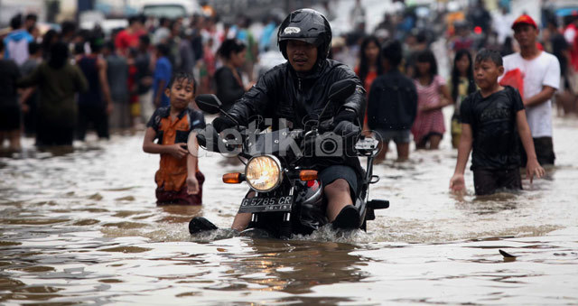 Musim Hujan & Banjir, Rajin-rajinlah Cuci Tangan Pakai Sabun Musim Hujan & Banjir, Rajin-rajinlah Cuci Tangan Pakai Sabun