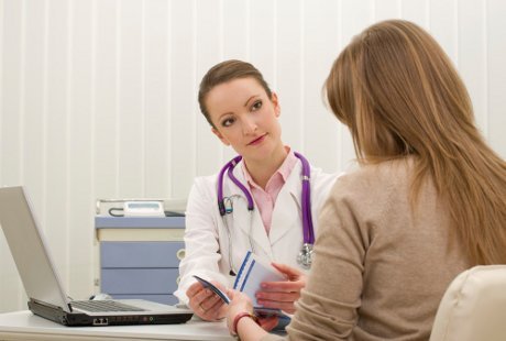 5 Pertanyaan yang Wajib Disampaikan Bila Menemui Dokter 5 Pertanyaan yang Wajib Disampaikan Bila Menemui Dokter