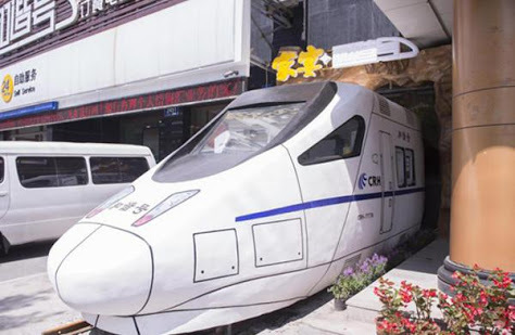 Kini Ada Restoran Berbentuk Kereta Cepat di China Kini Ada Restoran Berbentuk Kereta Cepat di China