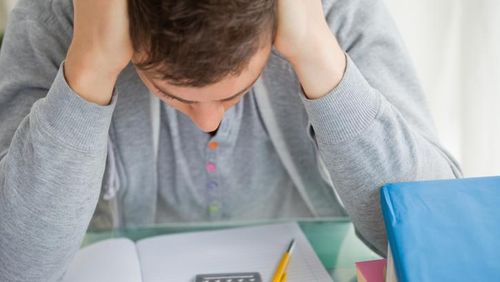Sakit Kepala? Menggigit Pensil Mungkin Bisa Jadi Solusi Sakit Kepala? Menggigit Pensil Mungkin Bisa Jadi Solusi