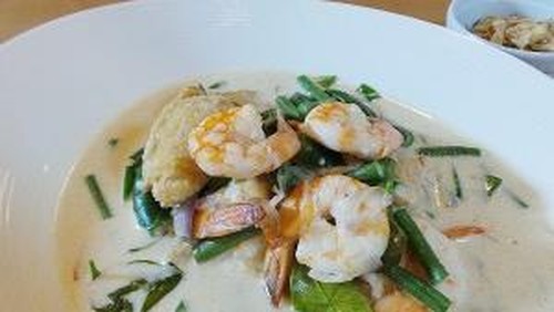 Menu Ke-28: Sayur Gurih dengan Paduan Rebung dan Udang Bisa Jadi Pelengkap Ketupat Menu Ke-28: Sayur Gurih dengan Paduan Rebung dan Udang Bisa Jadi Pelengkap Ketupat