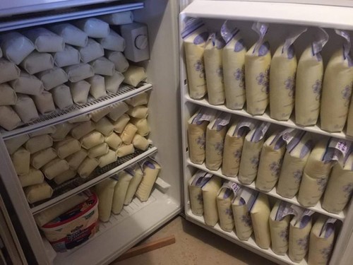 Produksinya Berlimpah, Seorang Ibu Sumbangkan 2,5 Ton ASI-nya! Produksinya Berlimpah, Seorang Ibu Sumbangkan 2,5 Ton ASI-nya!